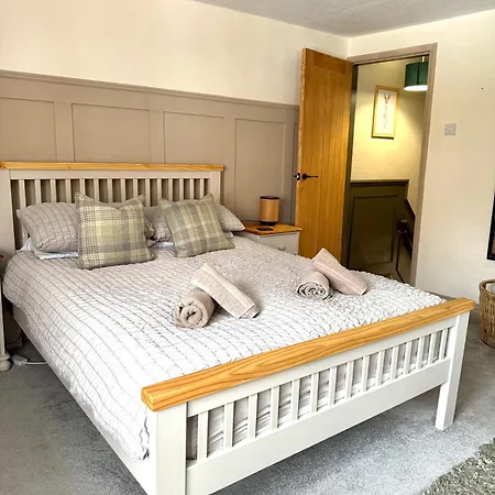דירה Rustic Retreat *